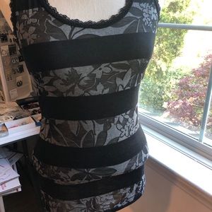 ☀️Body Central TBack Black Floral Burnout Tank Bundle & Save